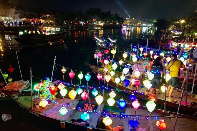 Coconut Basket boat, City tour, Boat ride, Night market from DN - Who will get the most from this experience