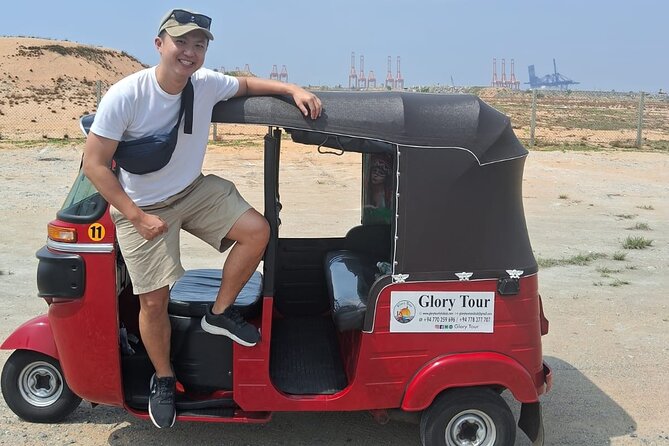 Colombo local Food Tour &City Tour by TukTuk All food Included - Galle Face Green and sunset snacks by the sea