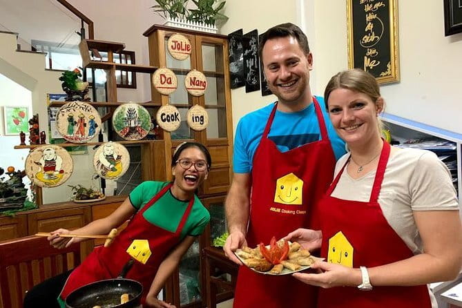 Cooking Class and Tasting Pho in Da Nang with Local Chef - Making spring rolls by hand