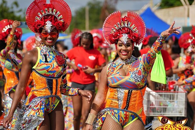 Cultural Night and Local Food Tasting in Curacao - A Curaçao evening that starts with a drink and a beat