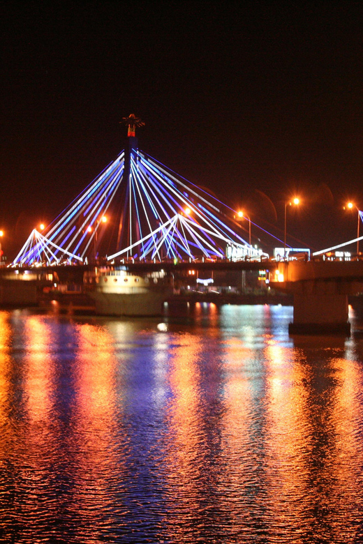 Da Nang: 4 hours city exploration and local food tour - Three Da Nang bridges and the city from street level