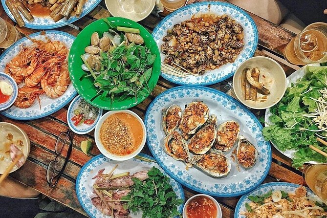 Da Nang By Night: Seafood dinner, night market and cruise trip - Dragon Bridge and the fire-and-water show