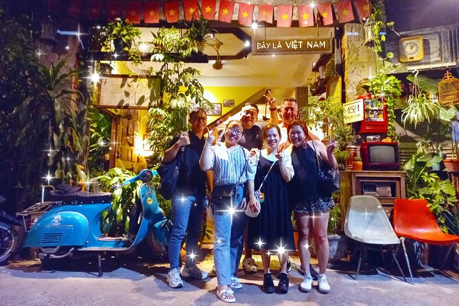 Da Nang By Night: Seafood dinner, night market and cruise trip - A 45-minute Han River cruise