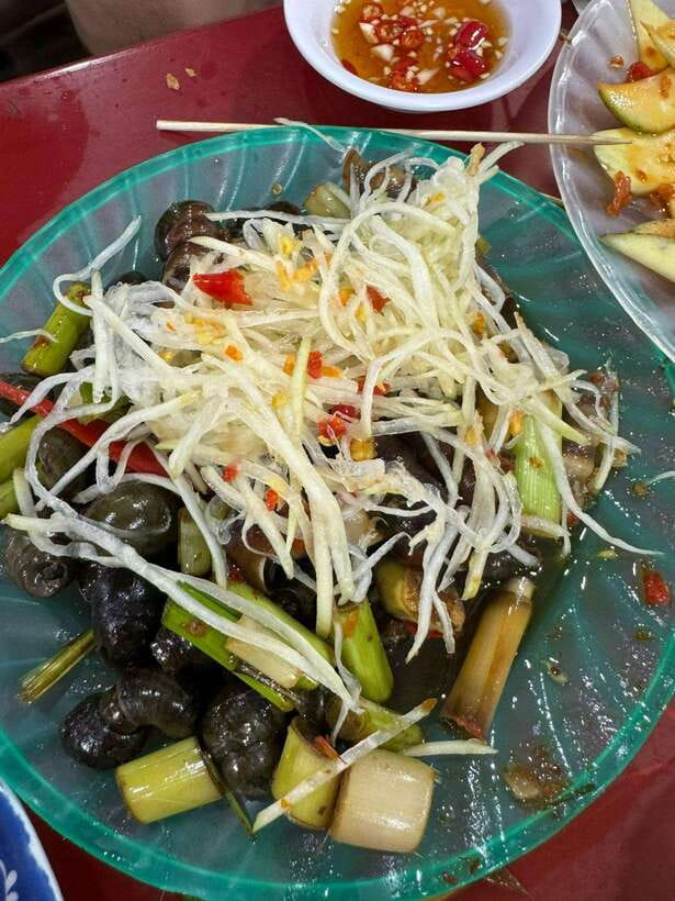 Da Nang City Street Food Private Tour With Local Students - Should you book the Da Nang motorbike food tour?