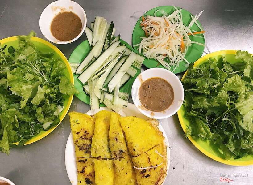 Da Nang street food exploring - Da Nang food starts at the neighborhood table