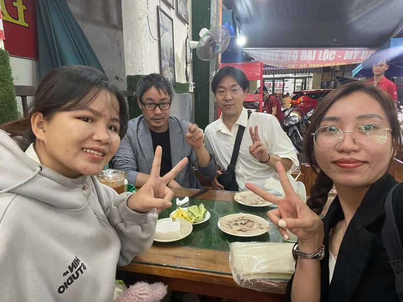 Da Nang Street Food Private Tour With Female Tour Guide - Why this Da Nang food tour feels different