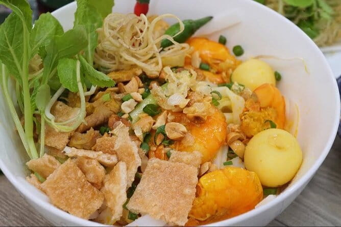 Da Nang Street Foodie Walking Tour - The central meeting point keeps the walk practical