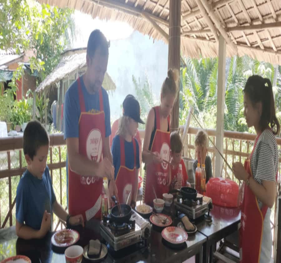 Da Nang: Traditional Cooking Class and Pho with Local Girl - Passion fruit juice is part of the lesson