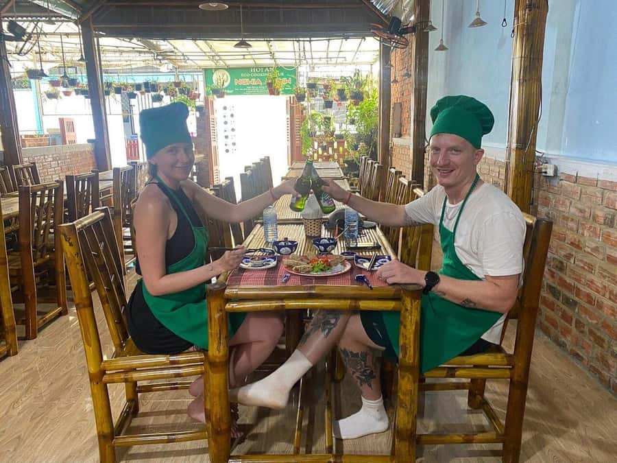 Da Nang: Traditional Cooking Class and Pho with Local Girl - Timing, group size, and getting there