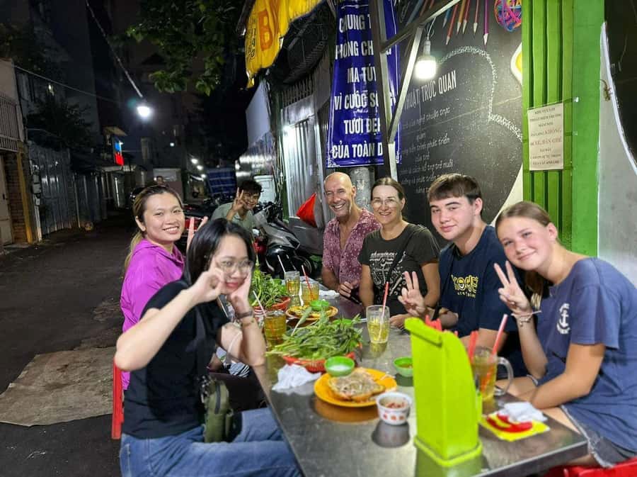 Da Nang Vegetarian Food Walking tour - Starting at Banh Xeo Ba Duong
