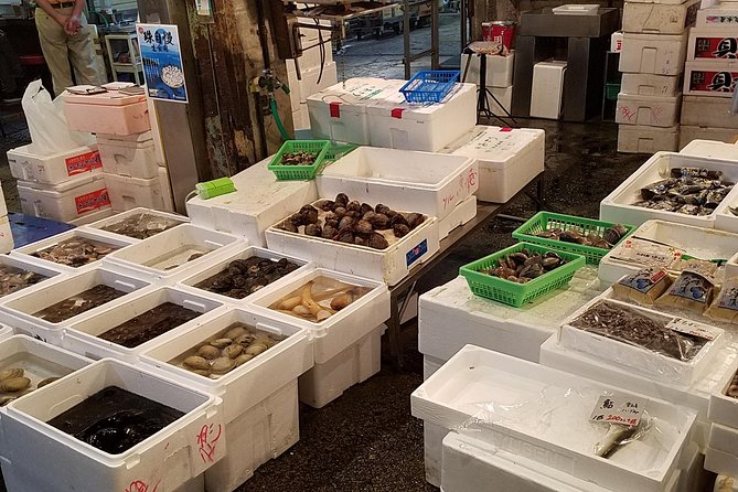 Deep Dive: Osaka Food Markets from Local to Luxurious! - Doguyasuji explains the tools behind the food