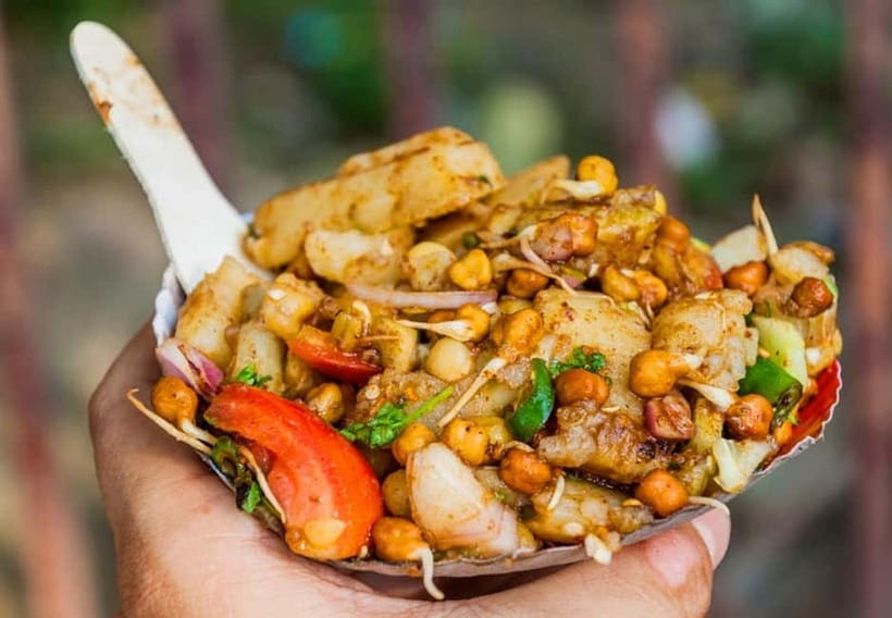 Delhi: Delhi Street Food Tour with Guide at Chandni Chowk - Why Chandni Chowk works best as a food tour
