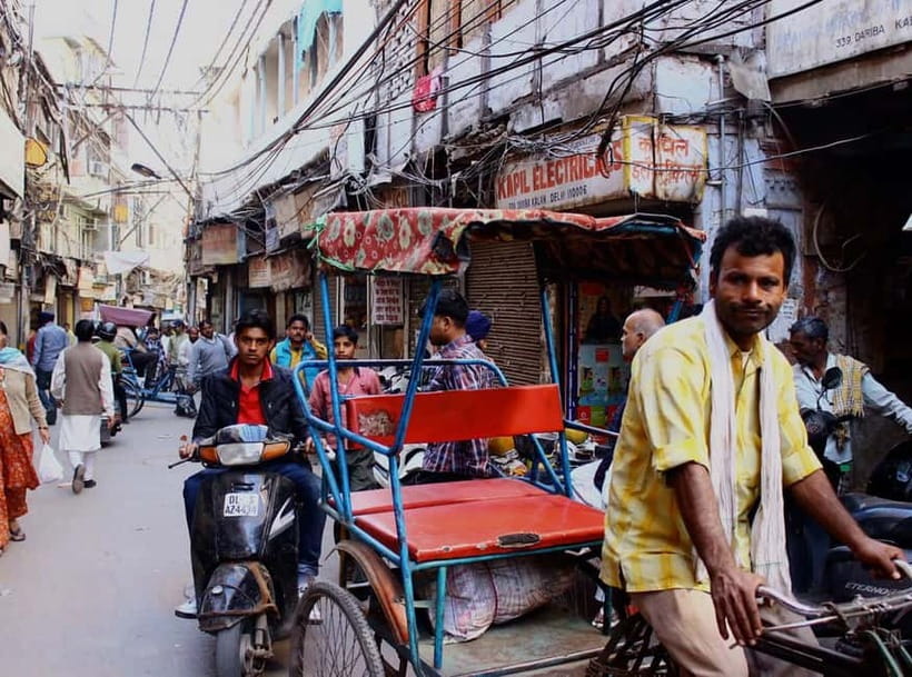 Delhi: Old Delhi and Chandni Chowk Tuk-Tuk Tour - Why Old Delhi works best with a guide