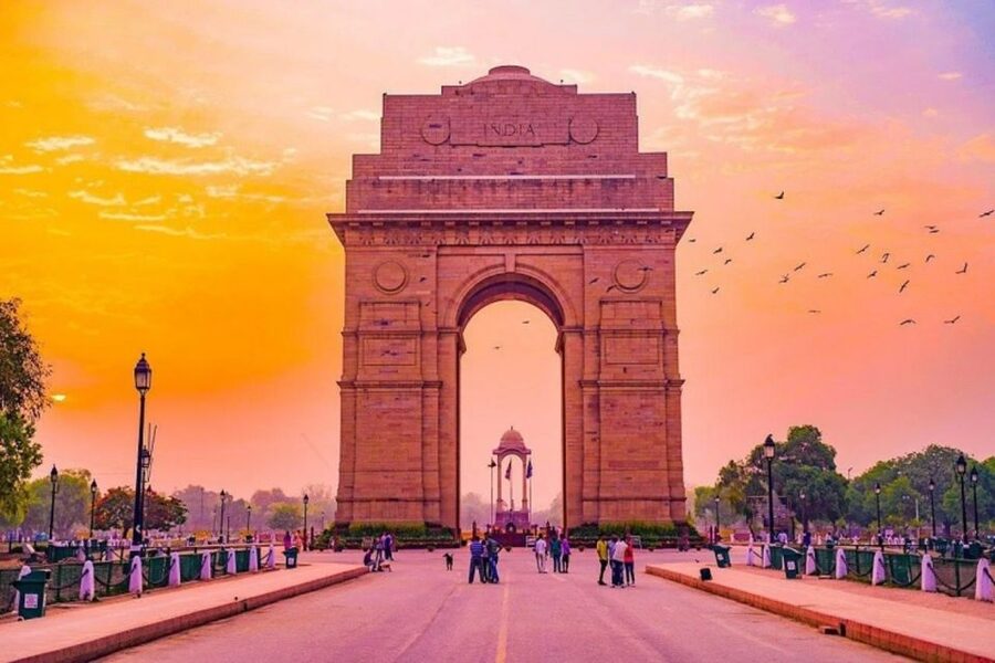 Delhi: Old Delhi City Tour with Tuk-Tuk Ride & Street Food - Why this Old Delhi tour works