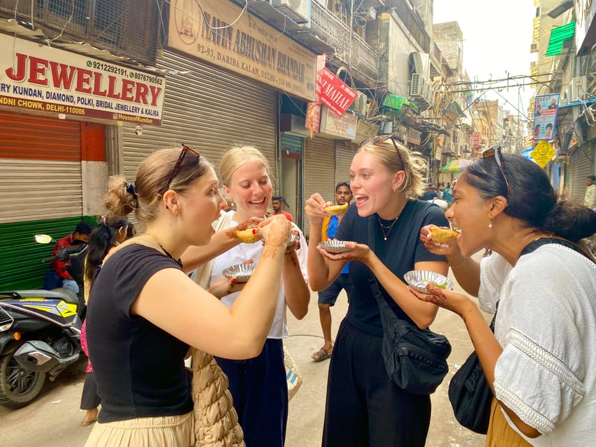 Delhi: Old Delhi's Street Food, Temples & Spice Market Tour - Pace, clothing, and who should book