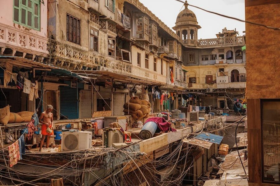 Delhi: Old Delhi's Street Food, Temples & Spice Market Tour - Why this three-hour Old Delhi tour works