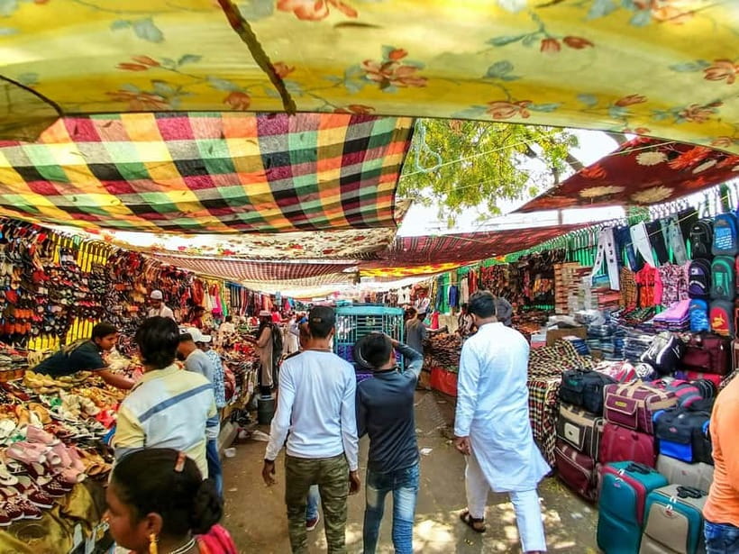 Delhi: Private Chandni Chowk, Dilli Haat & Spice Tour - Guides, drivers, and the private format