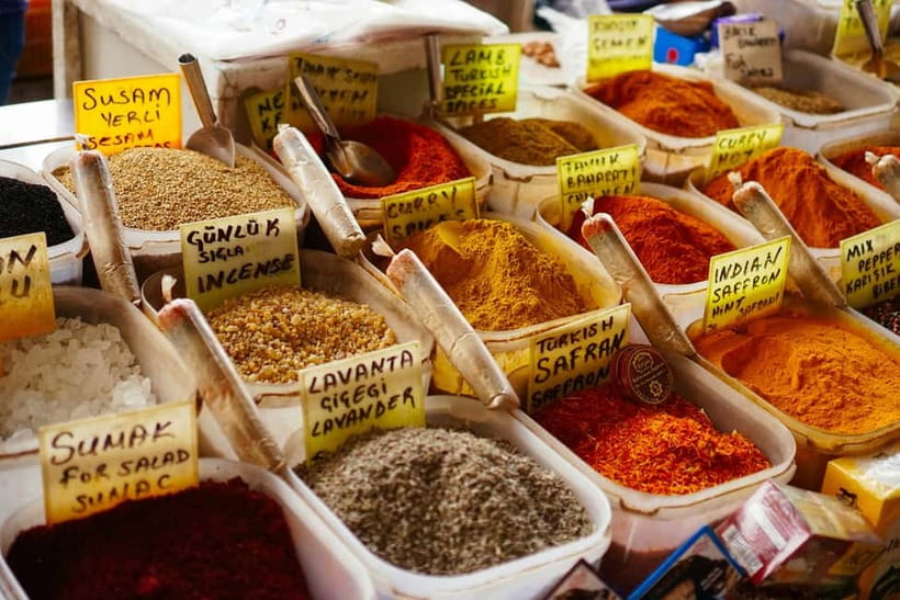 Delhi: Private Chandni Chowk, Dilli Haat & Spice Tour - Starting from your hotel in Delhi NCR