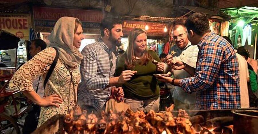 Delhi: Street Food Walking Tour of Old Delhi with Tastings - Why This Old Delhi Food Walk Works