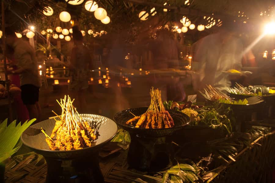 Denpasar: Night Street Food Walking Tour - Why Denpasar makes a better food setting than a resort strip