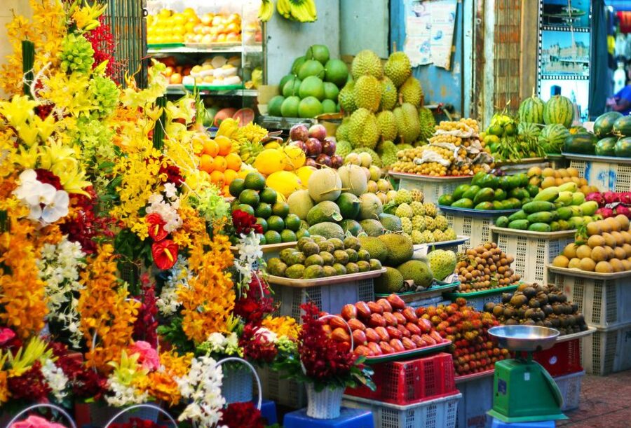 Denpasar: Night Street Food Walking Tour - What the guides add to the evening