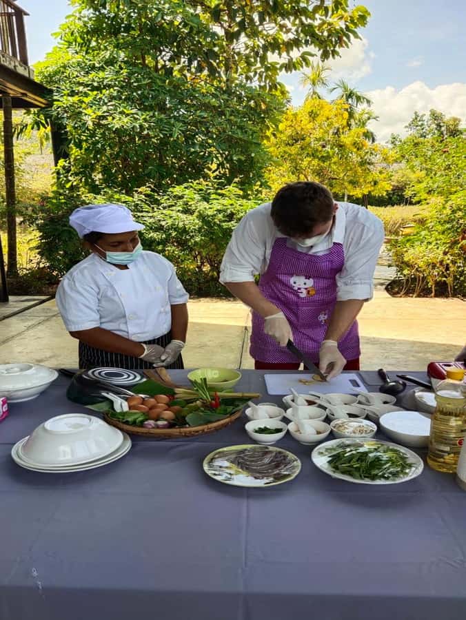 Dinner from cooking class & enjoy local night market - Key points at a glance