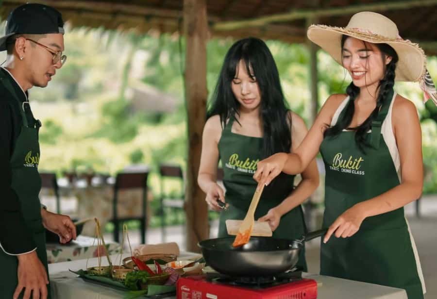 Dinner from cooking class & enjoy local night market - Should you book this Phuket cooking class?