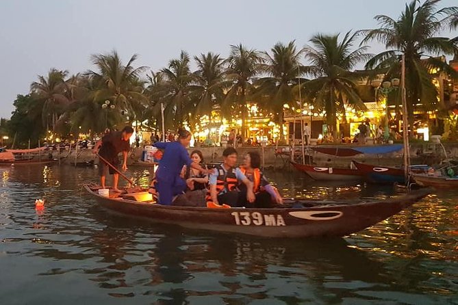 Discover Hoi An Walking Tour, Sampan Boat Ride, Night Market &Colourful Lanterns - Is the $79 price good value?
