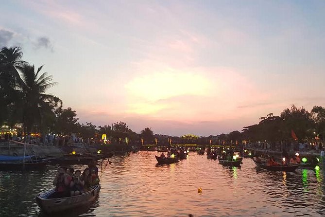 Discover Hoi An Walking Tour, Sampan Boat Ride, Night Market &Colourful Lanterns - Small details that make the evening easier