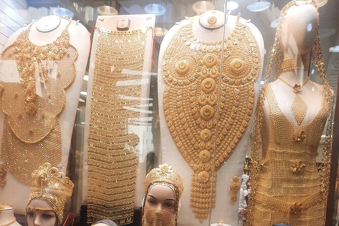 Discover Old Dubai Town, Souks, Street Food, Culture and History - Gold Souk: a quick finish among elaborate displays