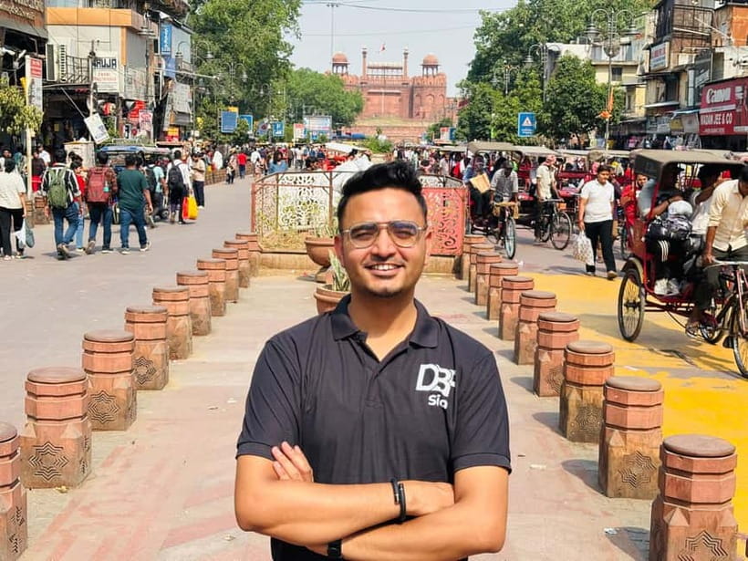 Discover Old & New Delhi: Private Tour with Street Food - Connaught Place and the planned face of New Delhi