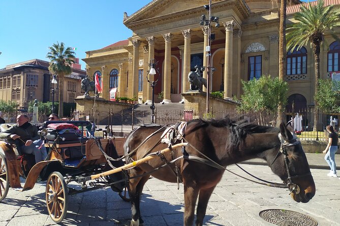 Discover Palermo in 3 hours. Art, history, markets and street food - Entering Palermo Cathedral