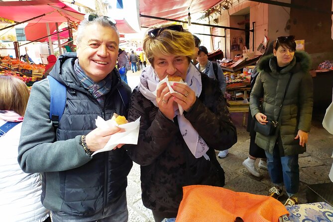 Discover Palermo in 3 hours. Art, history, markets and street food - Piazza Pretoria and the Fountain of Shame