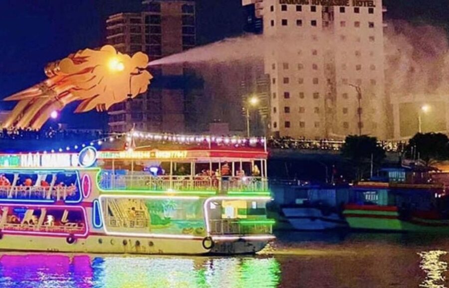 Dragon bridge show and Da Nang local food tour - Should You Book the Da Nang Food and Dragon Bridge Tour?