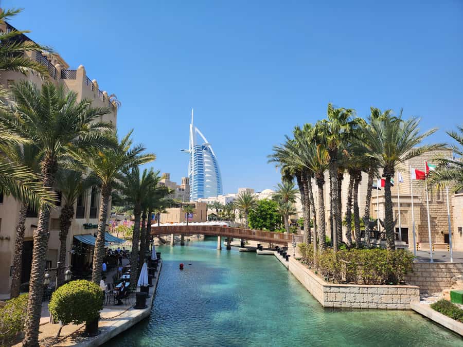 Dubai: City Highlights Tour with Blue Mosque & Street Food - Quick points to know