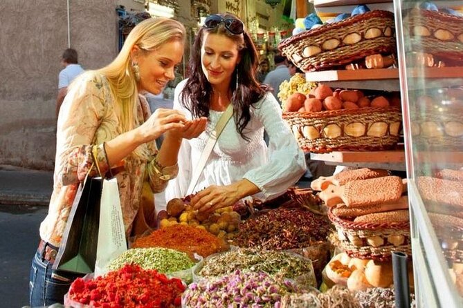 Dubai Old Town, Culture, History, Street food and Souks Tour - Why Old Dubai is the right place to start