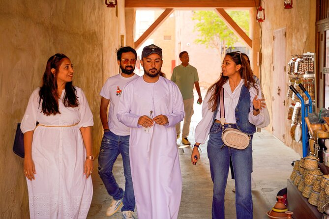 Dubai: Old Town, Souks, Street Food, Guided Tour & Abra Ride - Spices, bargaining, and the Deira markets