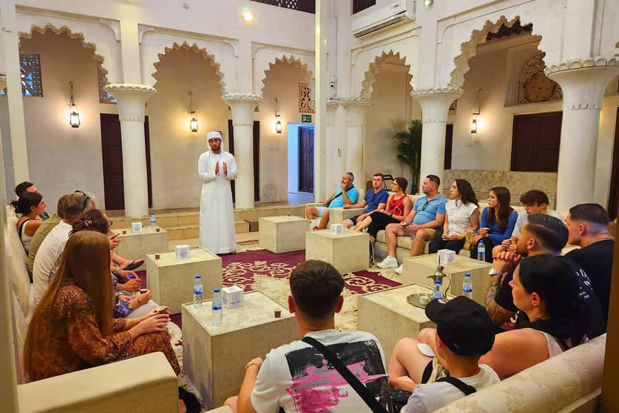 Dubai: Premium Old Town, Street Food, Souks & Boat Ride Tour - Why Old Dubai is the right place to start
