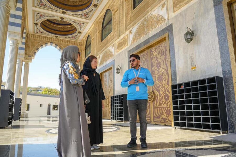Dubai Top Highlights: Frame Entry, Souks, Abra & Street Food - Who will enjoy this tour most