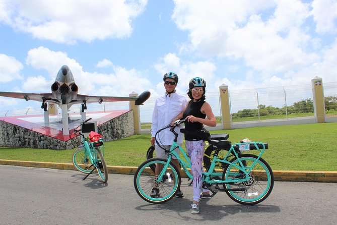 E-Bike City Tour though Cozumel & Taco Tasting Tour - Guisados and the three-taco lunch