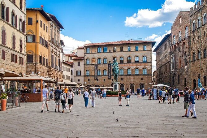 Eat and Go: The Florentine 3-Hour Street Food Tour - Starting at Piazza della Signoria with schiacciata