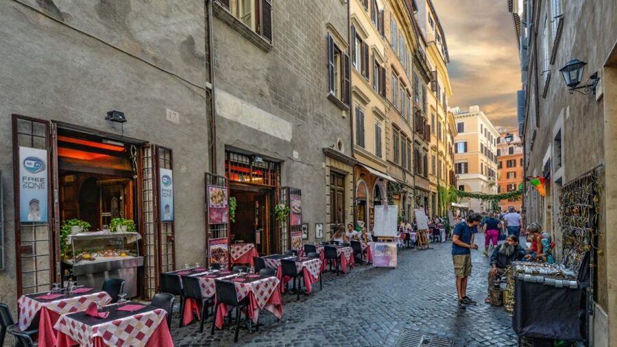 Eat as the Romans do: Trastevere Street Food Experience - Meeting at Piazza di Santa Maria in Trastevere