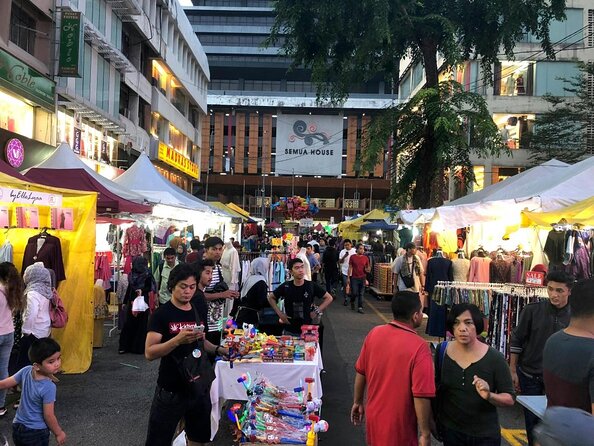 Eat Like a Local: Kuala Lumpur Hawker Center and Street Food Tour by Night - Why this Kuala Lumpur food tour works after dark