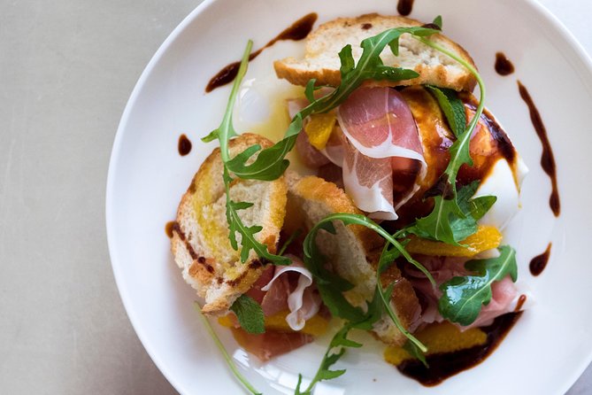 Edinburgh Food Tour with a Local Foodie Custom & Private - Old Town pubs and the risk of a too-touristy stop