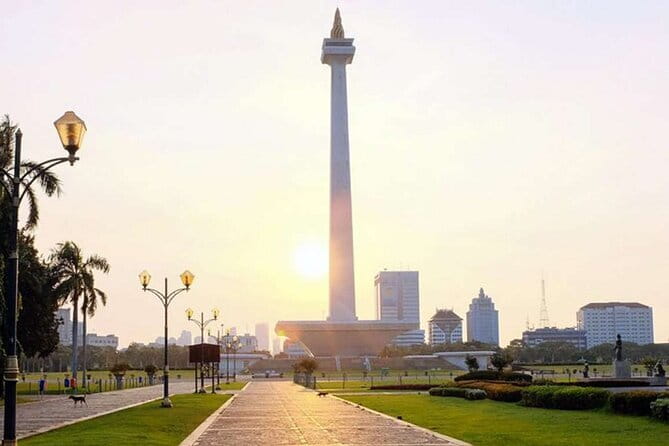 Experience Jakarta Street Food Scene with MRT Transportation - Who Will Enjoy This Jakarta Food Tour