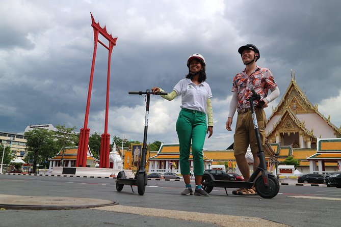Explore Bangkok by E-Scooter & Try Street Food - Princess Mother Memorial Park and local snacks
