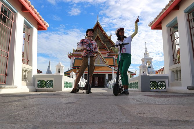 Explore Bangkok by E-Scooter & Try Street Food - Starting at Jamming Thailand in Wat Tha Phra