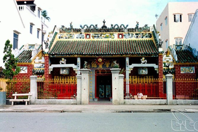 Explore Can Tho City tour combine Local Food tour - in afternoon - Ninh Kieu Quay at the center of the evening