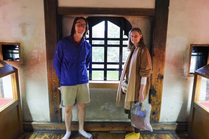 Explore Matsumoto: Castle, Sake & Taste of Local Life - Nawate Street and the pleasure of a small snack