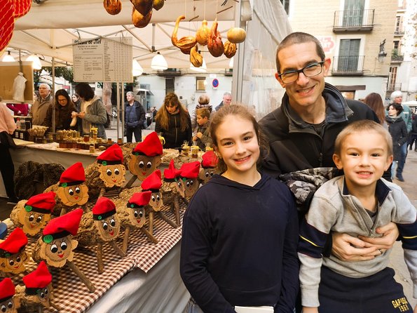 Family Private Tour: Churros, Hot Chocolate & Games in Barcelona - Tasting La Boqueria, with a Sunday warning